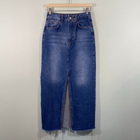 Zara Women Blue Denim Front Slit Frayed Raw Hem Maxi Skirt Size  S - Picture 1 of 7